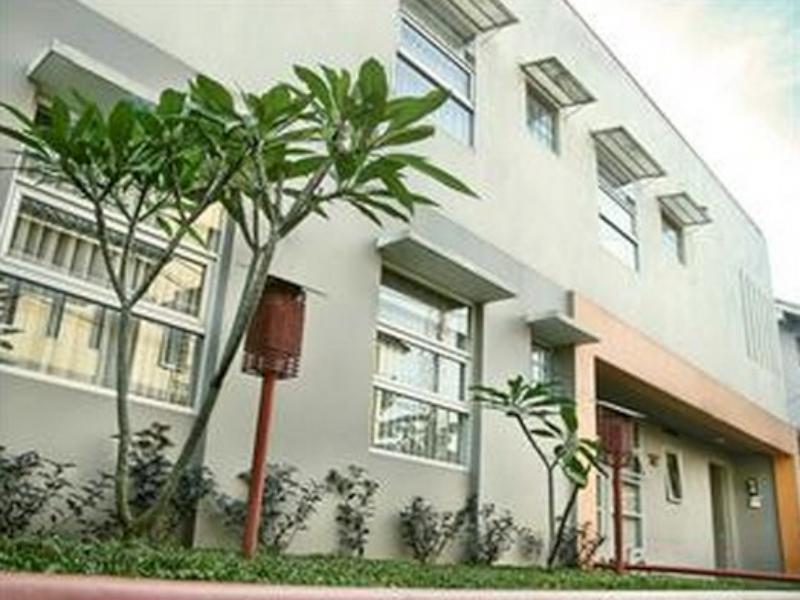 Saidah Guest House Bandung Exterior photo